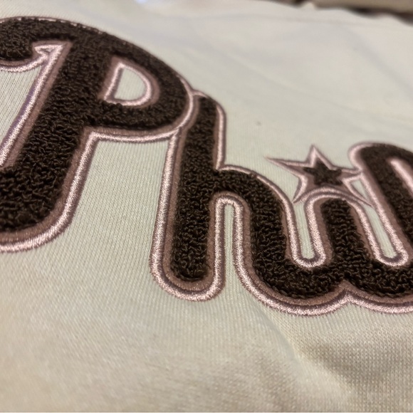Philadelphia Phillies RARE “Crown“ hoodie Authentic MLB licensed size M - Picture 10 of 15